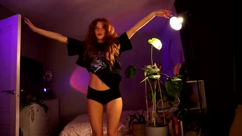 Snapshot of purple_baby chatting on 05-22-26, 06:46 Sasha wait you here 6 of November. will celebrate my B- day online show from 05-22-26, 06:46