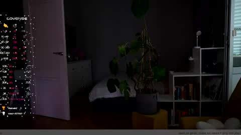 Snapshot of purple_baby chatting on 07-27-26, 02:02 Sasha wait you here 6 of November. will celebrate my B- day online show from 07-27-26, 02:02