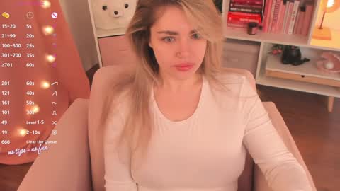 Snapshot of pussy_kattt chatting on 01-25-25, 05:07 kat follow online show from 01-25-25, 05:07