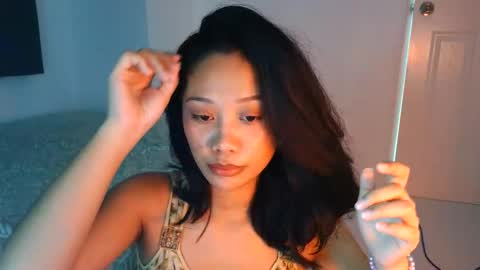 Marj33 online show from 11-23-25, 02:39