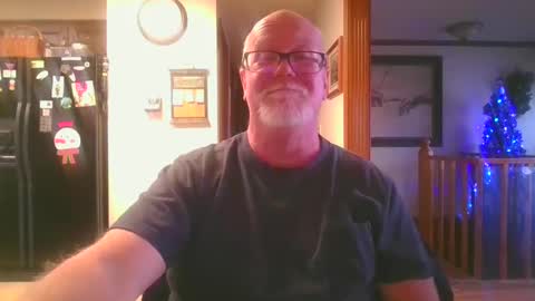 Snapshot of pussylover1365 chatting on 01-22-25, 09:43 pussylover1365 online show from 01-22-25, 09:43