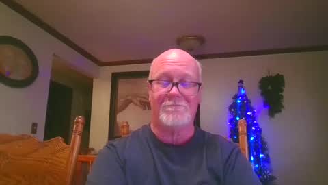 Snapshot of pussylover1365 chatting on 02-12-25, 10:04 pussylover1365 online show from 02-12-25, 10:04