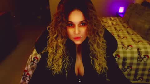 Kitty online show from 04-26-26, 08:06