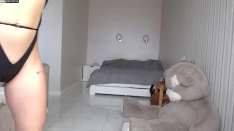 Snapshot of pvtmanvvs chatting on 12-20-25, 10:22 Eros online show from 12-20-25, 10:22