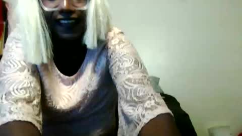 Snapshot of pwrbttm602 chatting on 02-08-26, 06:50 pwrbttm602 online show from 02-08-26, 06:50