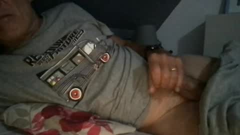 pyro5962 online show from 08-08-26, 12:02