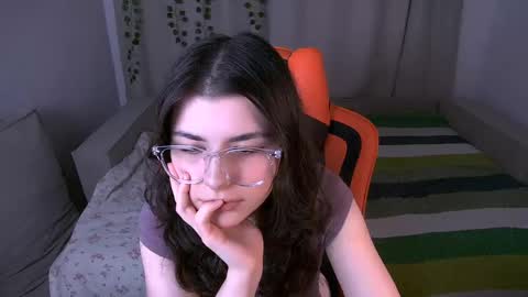 Ava online show from 05-16-26, 11:46