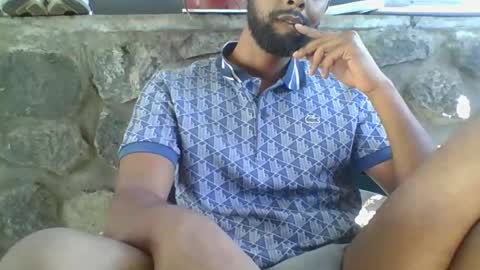 Snapshot of python974 chatting on 10-31-25, 11:11 Python online show from 10-31-25, 11:11