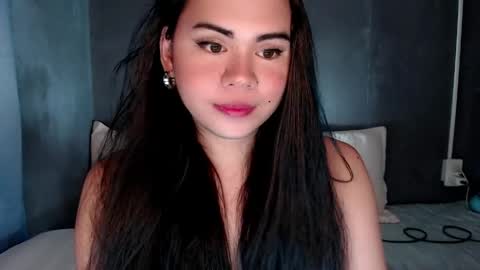 qt_luna18 online show from 06-06-26, 06:12