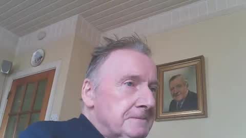 Snapshot of quathead chatting on 09-19-25, 03:02 quathead online show from 09-19-25, 03:02