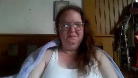 Snapshot of queen2118694 chatting on 03-02-26, 08:26 naughty Queen online show from 03-02-26, 08:26