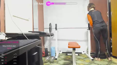 Snapshot of queen4565 chatting on 02-14-25, 04:09 Lola online show from 02-14-25, 04:09