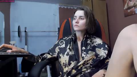 Snapshot of queen4565 chatting on 02-22-25, 06:30 Lola online show from 02-22-25, 06:30