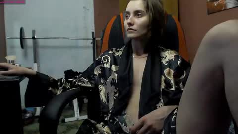 Snapshot of queen4565 chatting on 02-23-25, 04:57 Lola online show from 02-23-25, 04:57