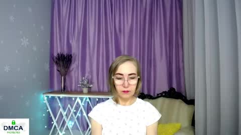 Snapshot of queen_a_n_i chatting on 04-23-26, 09:52 A N I Ill be here on December 1st online show from 04-23-26, 09:52