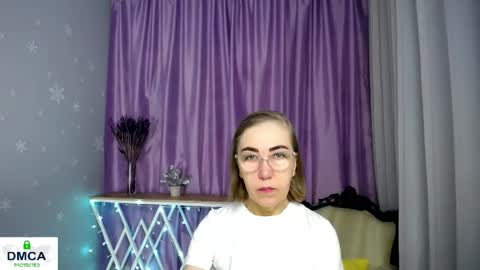 Snapshot of queen_a_n_i chatting on 04-27-26, 08:01 A N I Ill be here on December 1st online show from 04-27-26, 08:01