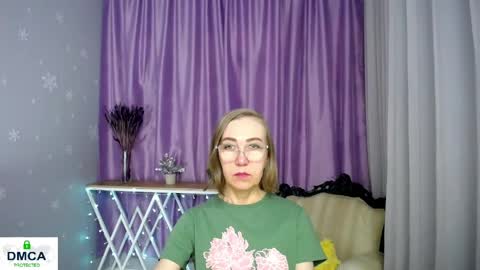 Snapshot of queen_a_n_i chatting on 05-06-26, 09:25 A N I Ill be here on December 1st online show from 05-06-26, 09:25