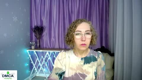 Snapshot of queen_a_n_i chatting on 05-26-26, 10:33 A N I Ill be here on December 1st online show from 05-26-26, 10:33