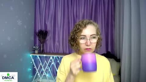 Snapshot of queen_a_n_i chatting on 06-13-26, 03:59 A N I Ill be here on December 1st online show from 06-13-26, 03:59