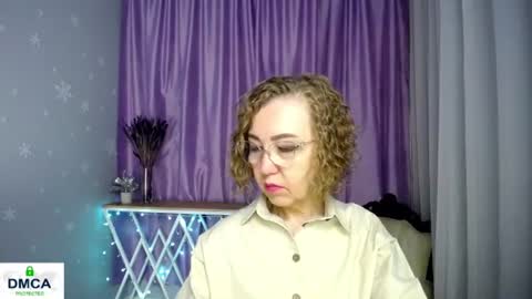 Snapshot of queen_a_n_i chatting on 06-15-26, 04:58 A N I Ill be here on December 1st online show from 06-15-26, 04:58