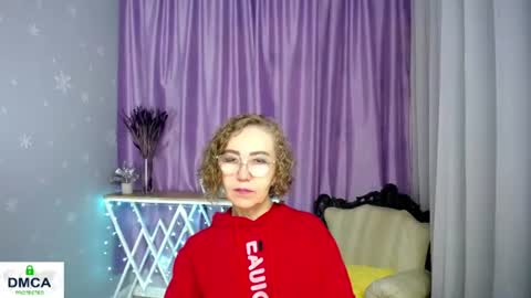 Snapshot of queen_a_n_i chatting on 06-18-26, 05:41 A N I Ill be here on December 1st online show from 06-18-26, 05:41