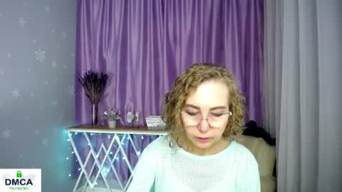 Snapshot of queen_a_n_i chatting on 07-05-26, 08:43 A N I Ill be here on December 1st online show from 07-05-26, 08:43