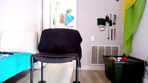 QnAnitaDix online show from 06-28-26, 04:57
