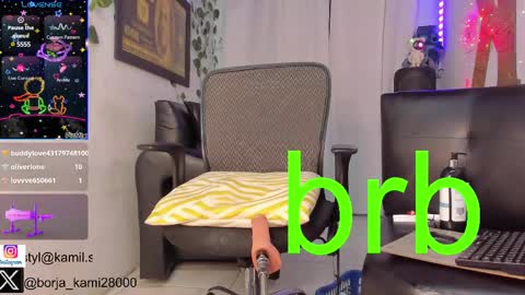 Snapshot of queen_kamil chatting on 03-05-25, 06:01 queen_kamil online show from 03-05-25, 06:01