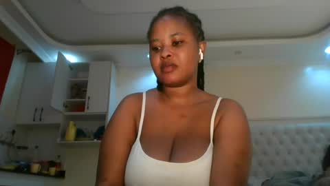 Queen kikih online show from 06-17-26, 02:36