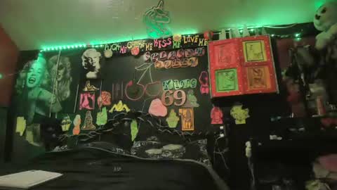 Queen Splashh420 online show from 07-05-26, 06:31