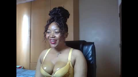 Snapshot of queenbebony2 chatting on 04-28-26, 07:24 Queenbebony2 online show from 04-28-26, 07:24