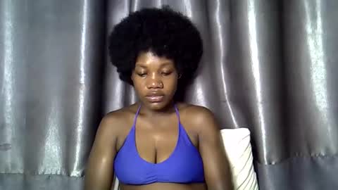 Snapshot of queenbest chatting on 04-13-26, 01:00 Cindy Melahnin online show from 04-13-26, 01:00