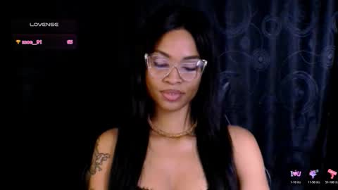 Snapshot of queendom_ing chatting on 06-08-26, 11:16 Sweet Goddess online show from 06-08-26, 11:16