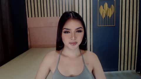 queenemeraldts online show from 01-06-25, 01:42