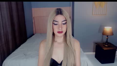 queenemeraldts online show from 10-01-25, 02:06