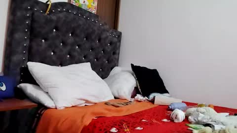 QUEENJEENN online show from 07-02-26, 08:59