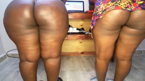 Nina online show from 09-20-25, 02:34