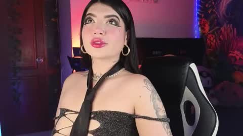 Snapshot of queenlamia chatting on 01-11-26, 06:18 Taurus online show from 01-11-26, 06:18