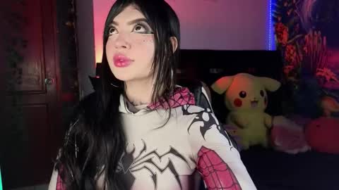 Snapshot of queenlamia chatting on 01-13-26, 06:18 Taurus online show from 01-13-26, 06:18