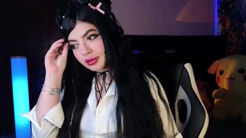 Snapshot of queenlamia chatting on 02-21-26, 07:53 Taurus online show from 02-21-26, 07:53