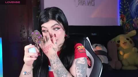 Snapshot of queenlamia chatting on 03-06-26, 08:00 Taurus online show from 03-06-26, 08:00