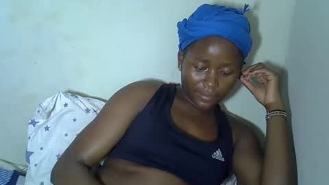 Snapshot of queenlena868103 chatting on 11-16-25, 06:13 queenlena868103 online show from 11-16-25, 06:13