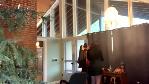 Sarlei Sar-uh-lie online show from 01-11-25, 07:38