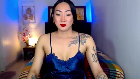 QUEEN online show from 02-13-25, 07:35