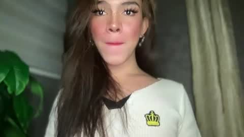 QUEEN online show from 11-20-25, 01:33