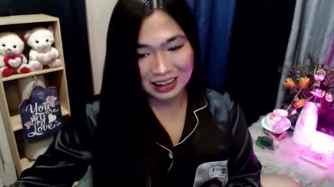 Snapshot of queenofcum169xx chatting on 12-01-25, 04:12 Mikka online show from 12-01-25, 04:12