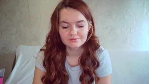 Snapshot of queenofmodels chatting on 02-03-25, 05:29 QueenOfModels online show from 02-03-25, 05:29