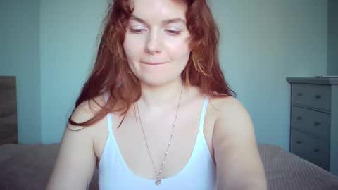 Snapshot of queenofmodels chatting on 03-11-25, 02:18 QueenOfModels online show from 03-11-25, 02:18