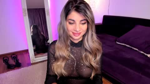 Queennofyuredreams online show from 05-17-26, 09:55