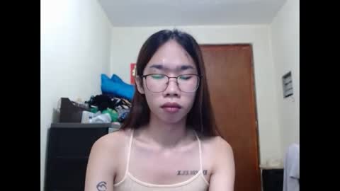 Snapshot of queenpaulaxx chatting on 10-10-25, 02:10 Paula watson online show from 10-10-25, 02:10